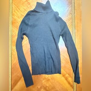 Hooked Up by IOT Charcoal Ribbed Knit turtleneck